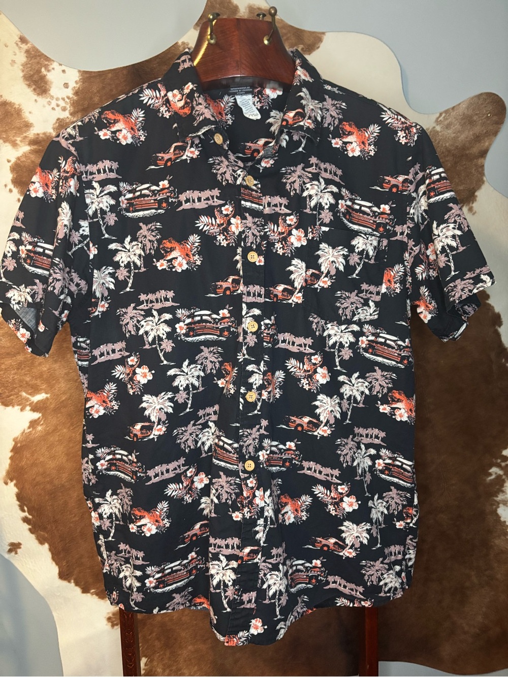 Jurassic Park Hawaiian Shirt Men’s XL Button Up T-Rex Tropical Tour Vehicle
